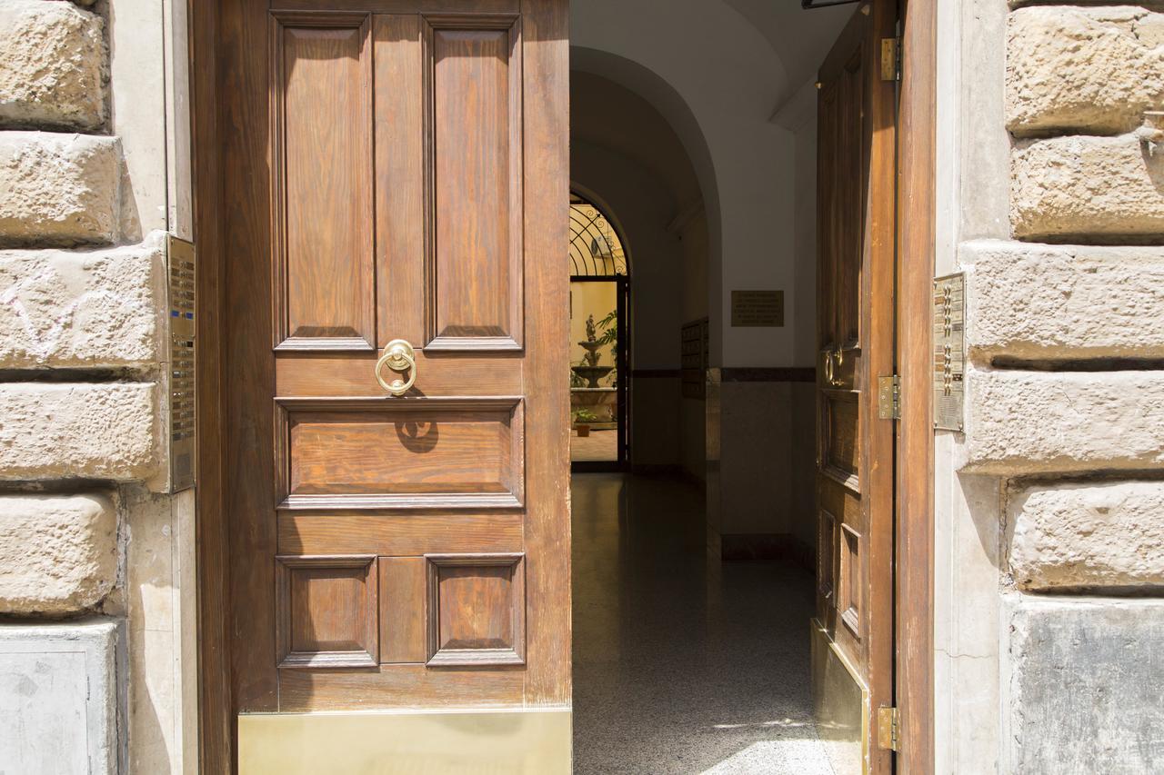 Royal Vatican Rome Buitenkant foto